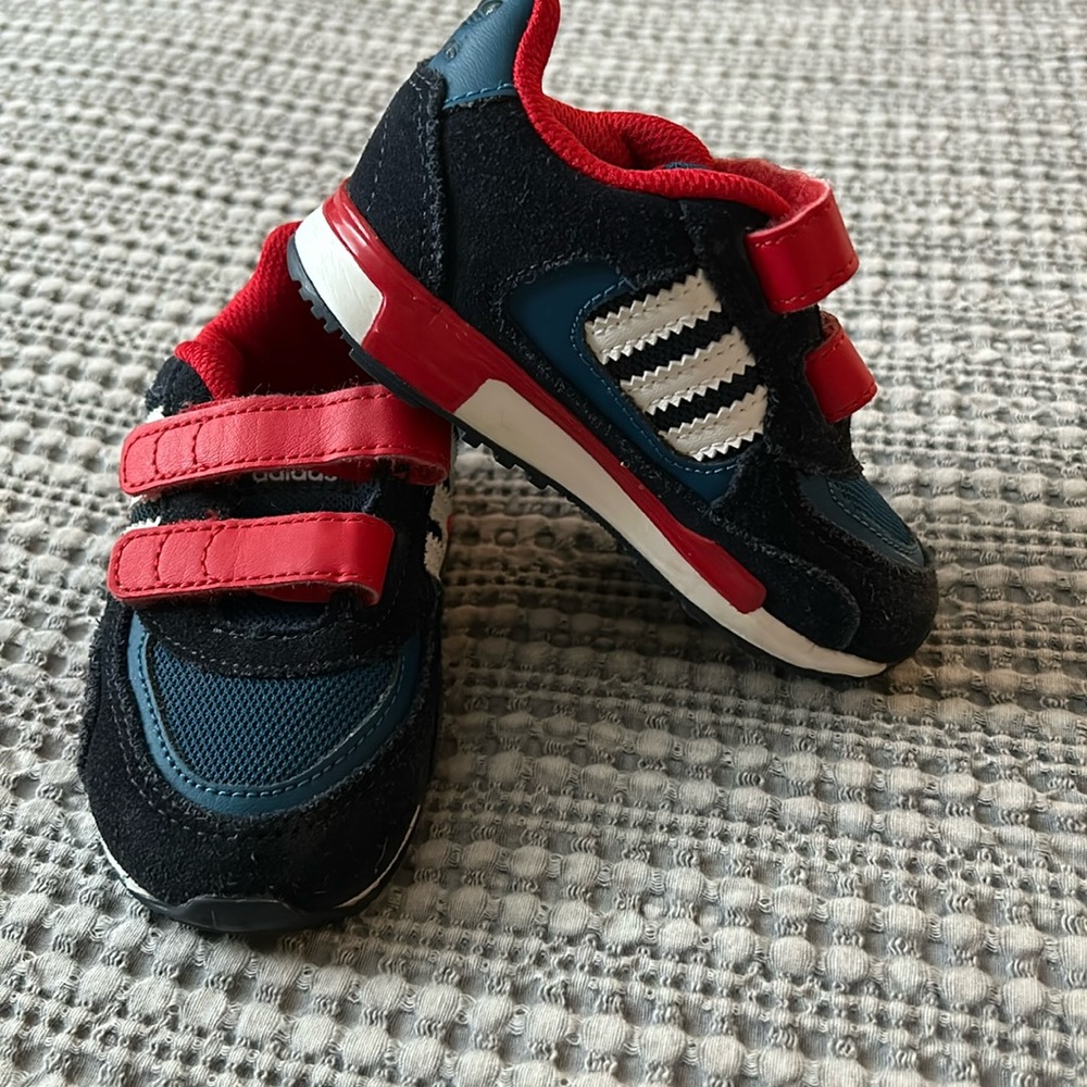 🆕! Toddler Adidas ZX 850